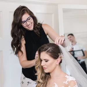 Meet your Posher, Elise